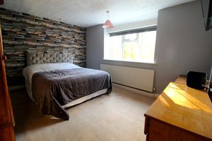 Bedroom- click for photo gallery